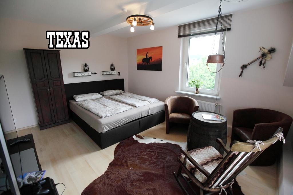 Little Hawaii & Texas Apartment Bad Wildungen Bilik gambar